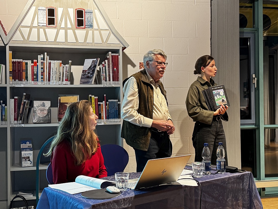 20251029BuchlesungTotenhemdUndLeichenschmaus 1 web